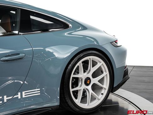 Used 2024 Porsche 911 GT3 RS RWD image 18
