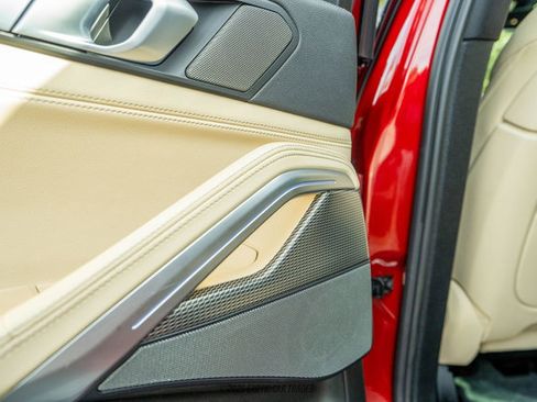 Used 2021 BMW X6 sDrive40i w/ Executive Package image 22