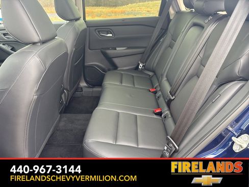 Used 2025 Nissan Rogue SL w/ Tech Package image 48