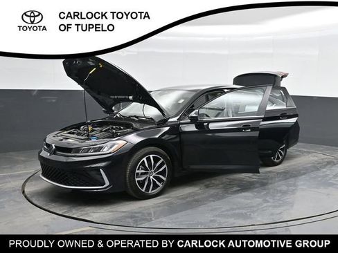 Used 2025 Volkswagen Jetta SE w/ Sunroof Package image 52