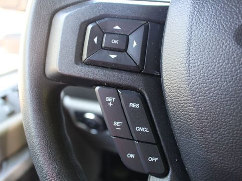Used 2019 Ford F250 XL w/ STX Appearance Package AWD/4WD image 21
