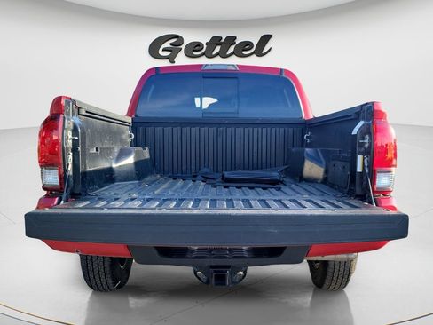 Used 2023 Toyota Tacoma SR5 AWD/4WD image 9