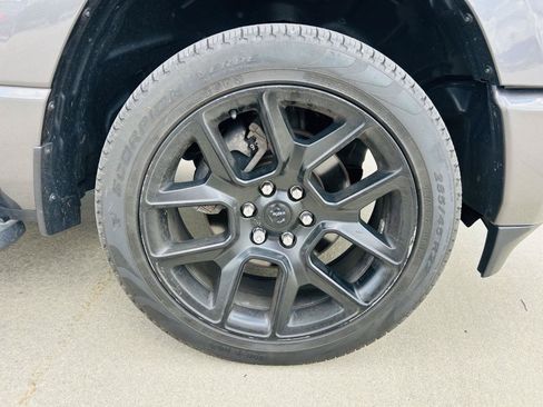 Used 2023 RAM 1500 Laramie AWD/4WD image 39