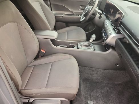 Used 2024 Hyundai Kona SEL AWD/4WD image 15