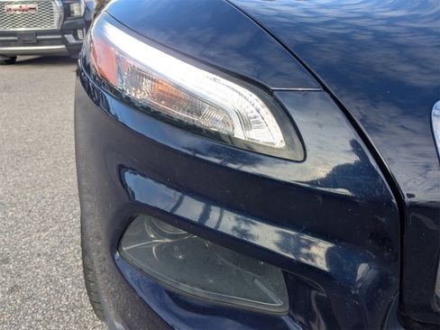 Used 2014 Jeep Cherokee Latitude w/ Comfort/Convenience Group image 10