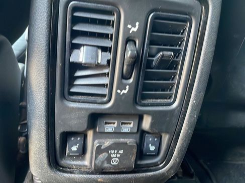 Used 2023 Dodge Durango R/T RWD image 10