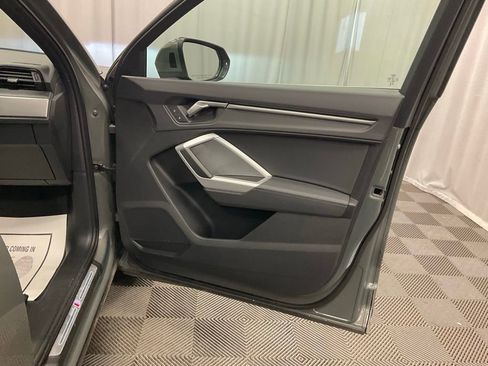 Used 2025 Audi Q3 2.0T Premium image 30