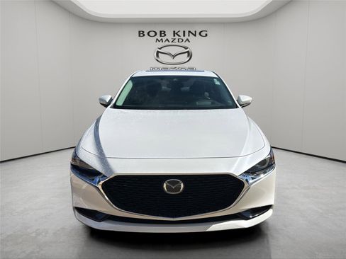 Used 2019 MAZDA MAZDA3 Sedan w/ Premium Package image 8