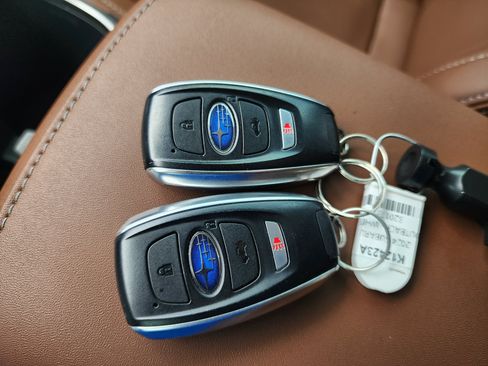 Used 2024 Subaru Outback Touring XT AWD/4WD image 27