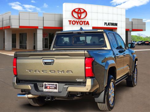 Used 2025 Toyota Tacoma Limited image 4