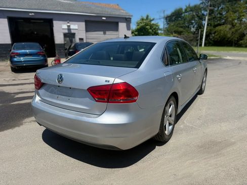 Used 2013 Volkswagen Passat 2.5 SE FWD image 5