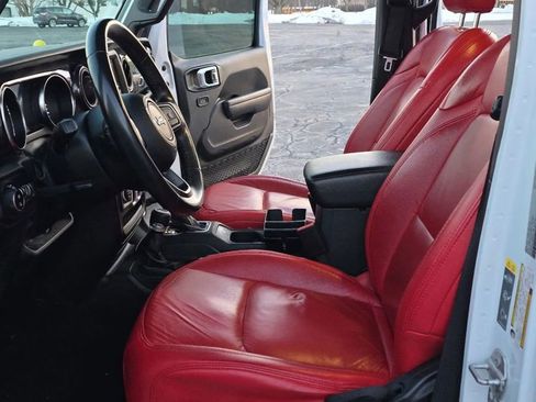 Used 2022 Jeep Gladiator Sport AWD/4WD image 16