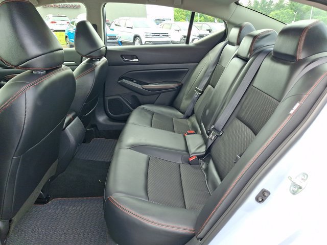 Used 2023 Nissan Altima 2.5 SR AWD/4WD image 13