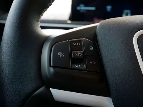 Used 2025 Ford Mustang Mach-E GT AWD/4WD image 18