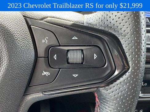 Used 2023 Chevrolet TrailBlazer RS w/ Convenience Package FWD image 21