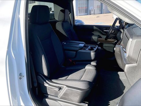 Used 2025 GMC Sierra 2500 SLE w/ SLE Convenience Package image 11