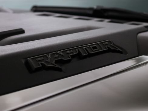 Used 2025 Ford F150 Raptor AWD/4WD image 38