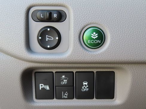 Used 2019 Honda Pilot Touring image 15