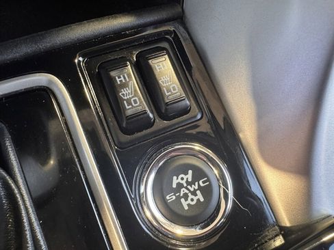 Used 2018 Mitsubishi Eclipse Cross SE image 23