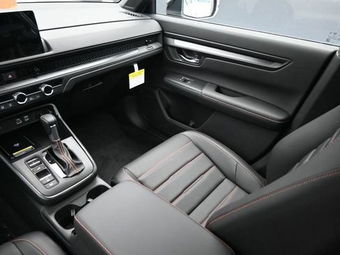 Used 2025 Honda CR-V Sport-L image 11