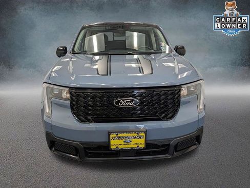 Certified 2025 Ford Maverick Lariat w/ Black Appearance Package AWD/4WD image 2