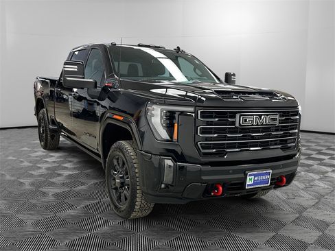 Used 2024 GMC Sierra 2500 AT4 w/ AT4 Premium Plus Package image 7
