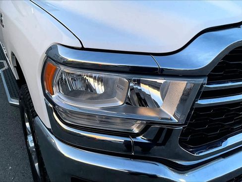 Used 2024 RAM 2500 Big Horn image 37