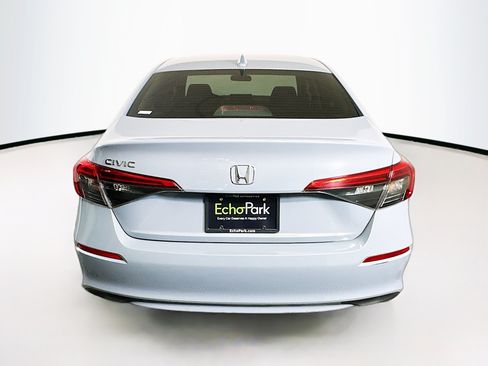 Used 2023 Honda Civic EX image 7