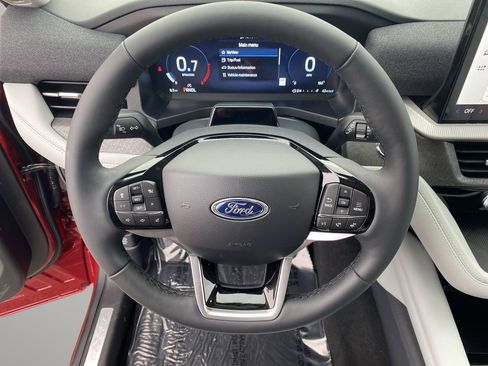 New 2026 Ford Explorer Platinum w/ LUX Leather Package image 32