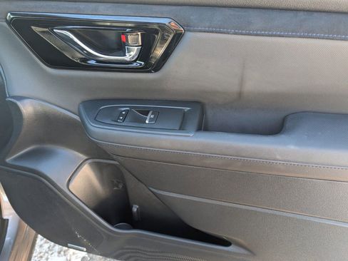 Used 2025 Subaru Forester Limited image 26