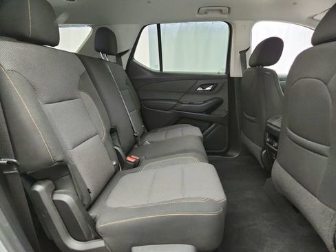 Used 2021 Chevrolet Traverse LS FWD image 25