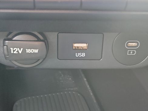 Certified 2025 Hyundai Elantra Sport image 15