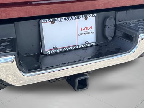 Used 2019 RAM 1500 Laramie AWD/4WD image 12