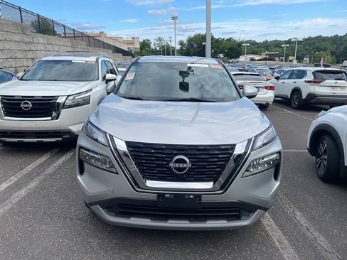 Certified 2023 Nissan Rogue SV image 2