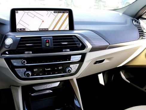 Used 2020 BMW X4 xDrive30i w/ Premium Package image 16