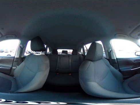 Used 2025 Toyota RAV4 LE image 41