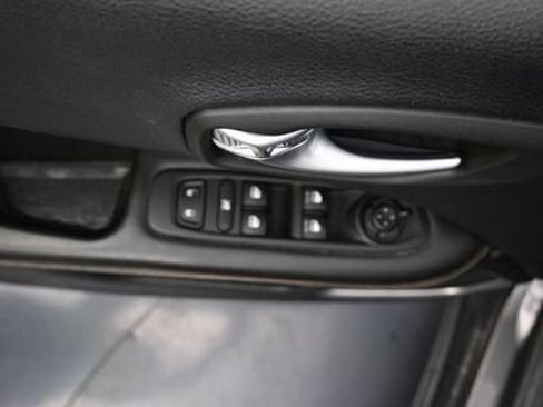 Used 2018 Jeep Compass Latitude w/ Popular Equipment Group AWD/4WD image 4
