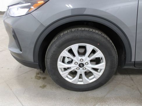 Used 2025 Ford Escape Active AWD/4WD image 34