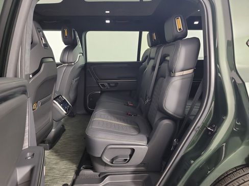 Used 2024 Rivian R1S Adventure image 21