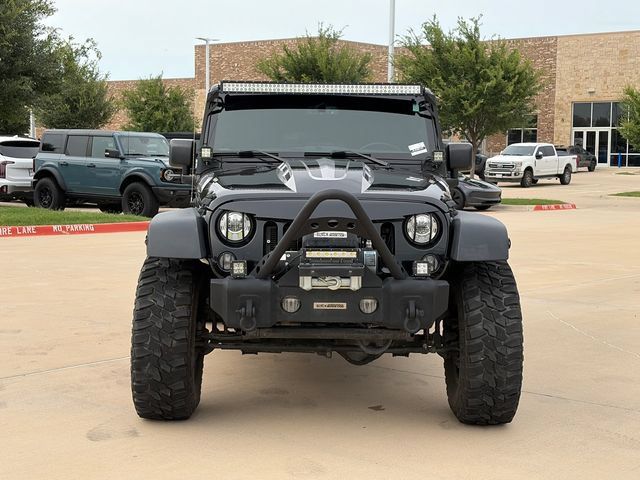 Used 2018 Jeep Wrangler Unlimited Rubicon w/ Connectivity Group AWD/4WD image 2