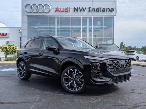 New 2026 Audi Q3 quattro 2.0T AWD/4WD image 1