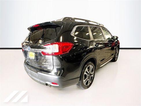 New 2026 Subaru Ascent Limited image 4