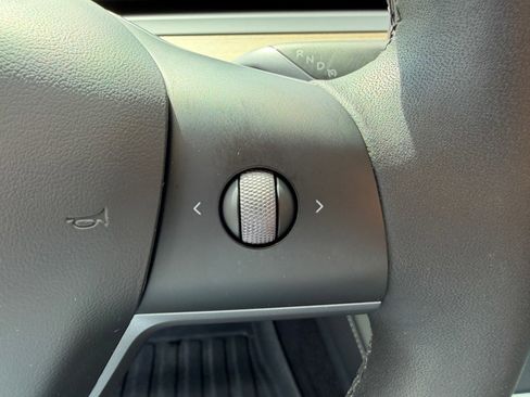 Used 2023 Tesla Model 3 Standard Range image 14