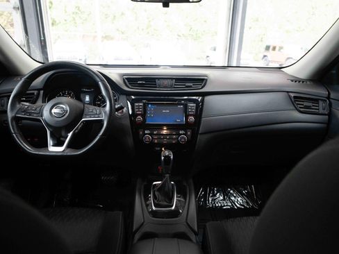 Used 2017 Nissan Rogue SV w/ SV Premium Package AWD/4WD image 20