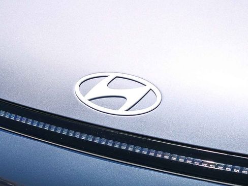 Certified 2024 Hyundai Kona SEL image 4