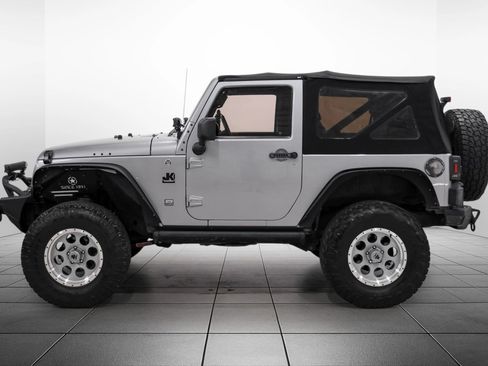 Used 2013 Jeep Wrangler Rubicon w/ PWR Convenience Group AWD/4WD image 11
