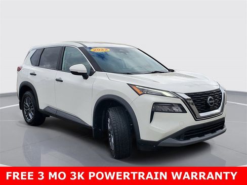 Used 2022 Nissan Rogue S image 2