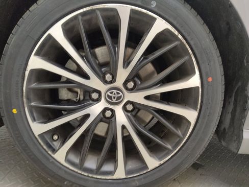 Used 2019 Toyota Camry SE image 31