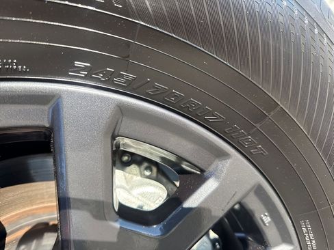 Used 2025 Toyota 4Runner SR5 image 32