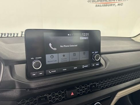 Used 2025 Honda Accord LX image 13